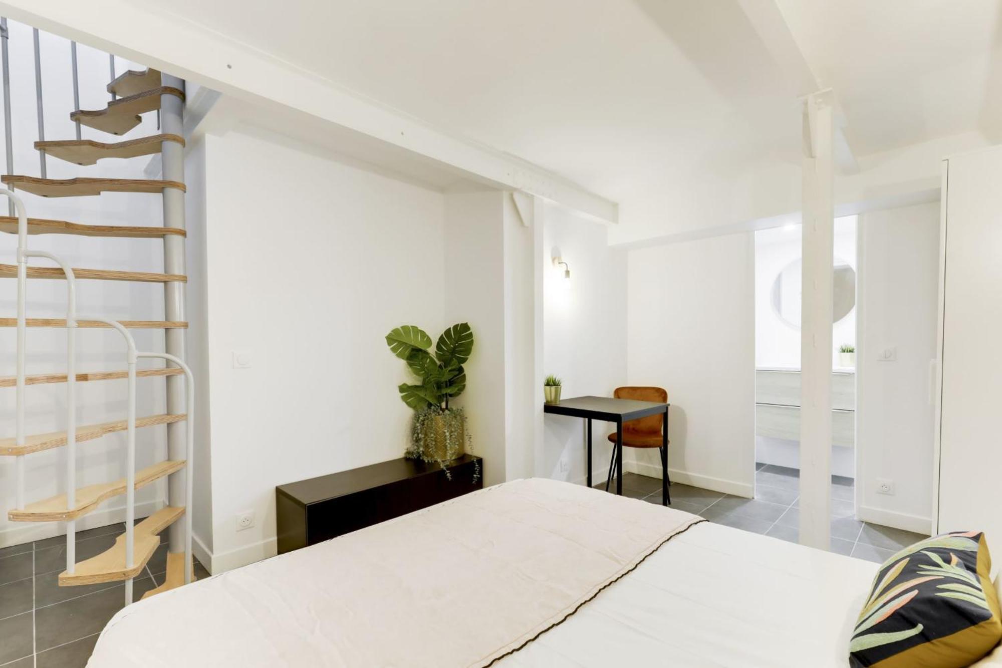Nice Apartment Renovated And Bright Street Side Paris Dış mekan fotoğraf